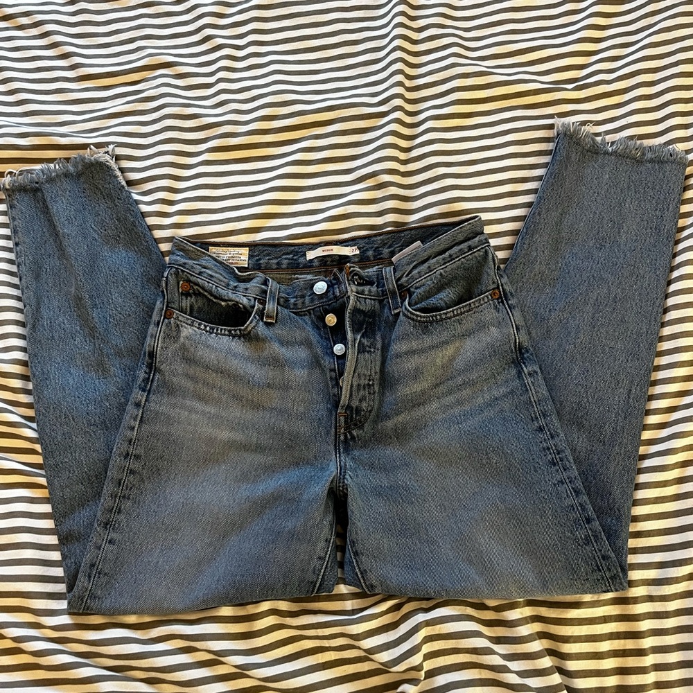 Levi's Women's Straight Leg Jeans in Blue